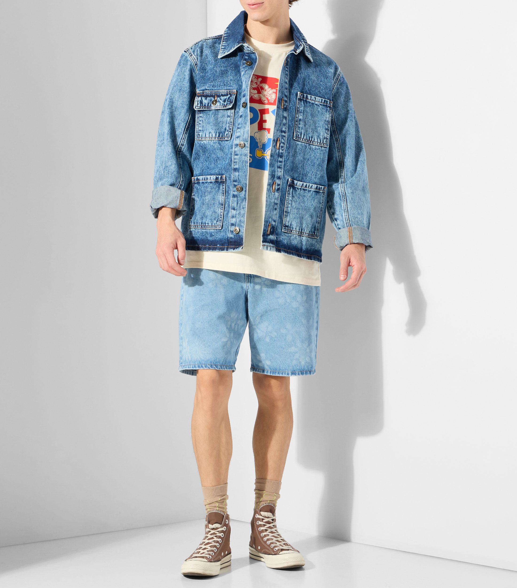 Short de mezclilla estampado Hombre